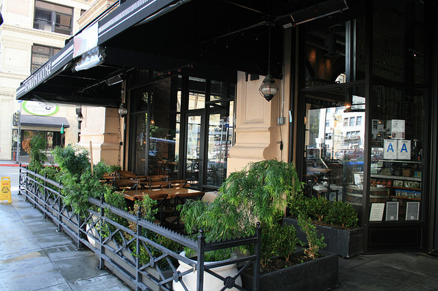 15840991440_2a60cfb10d_z